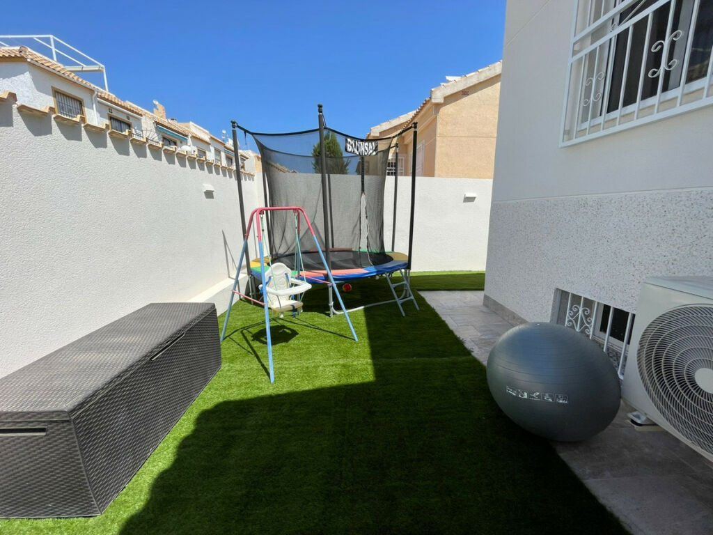 Bungalow Orihuela Costa Alicante - image 17