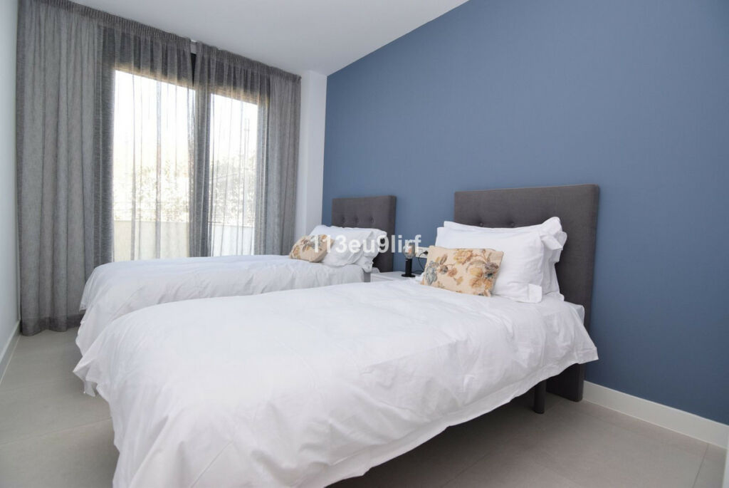 Ground Floor Apartment Estepona Málaga - image 17
