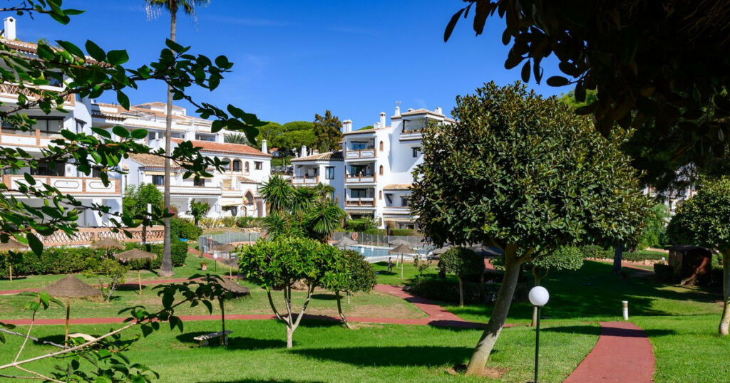 Ground Floor Apartment Calahonda Málaga - image 17