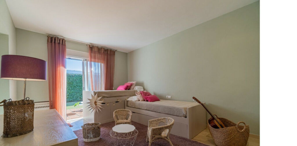 Detached Villa Sotogrande Cádiz - image 17
