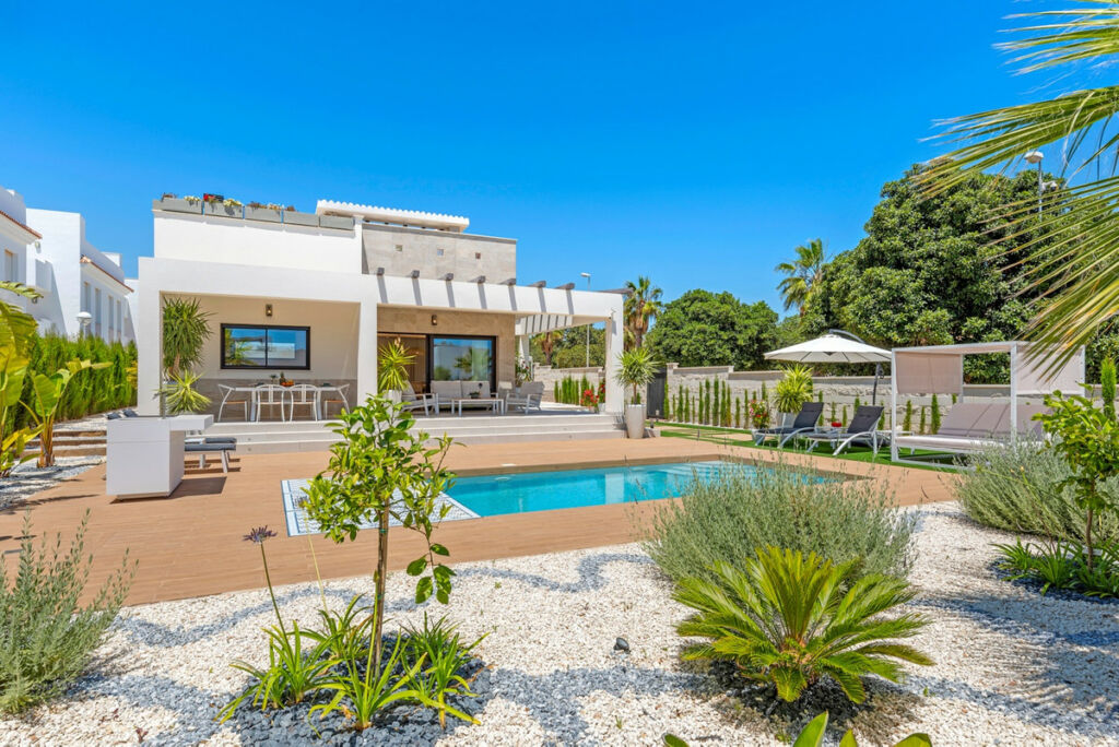 Detached Villa Ciudad Quesada Alicante - image 17