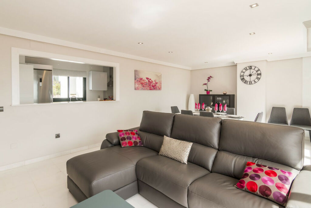 Penthouse Casares Málaga - image 17
