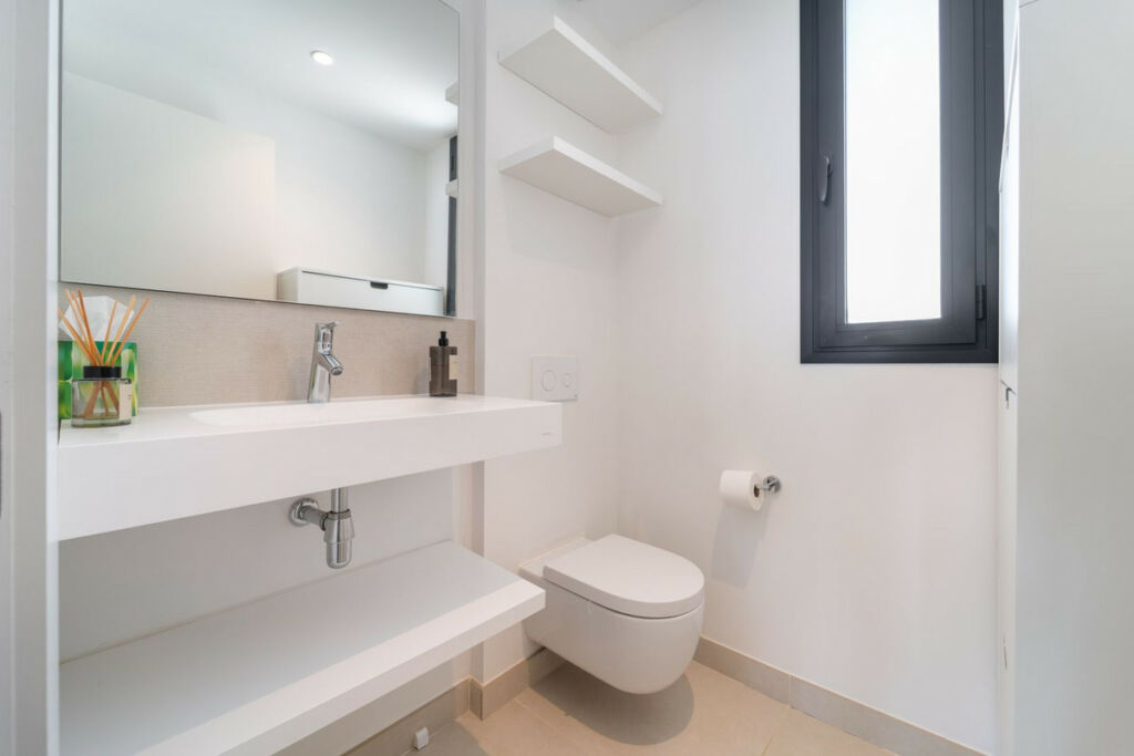Middle Floor Apartment Fuengirola Málaga - image 18