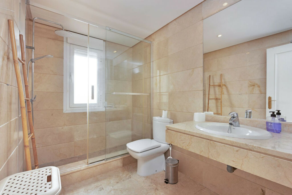 Penthouse Puerto Banús Málaga - image 17