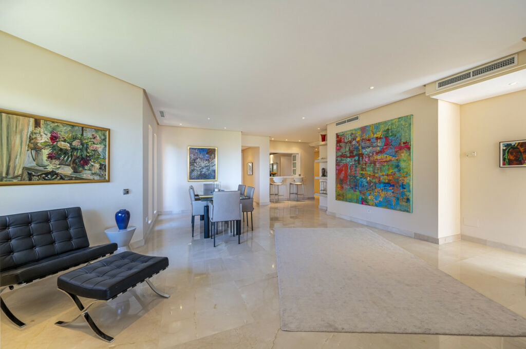 Penthouse The Golden Mile Málaga - image 17