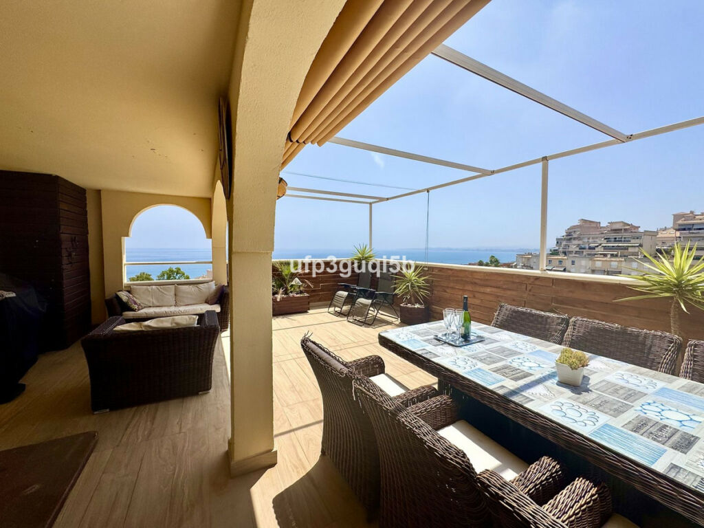 Middle Floor Apartment Torrequebrada Málaga - image 17