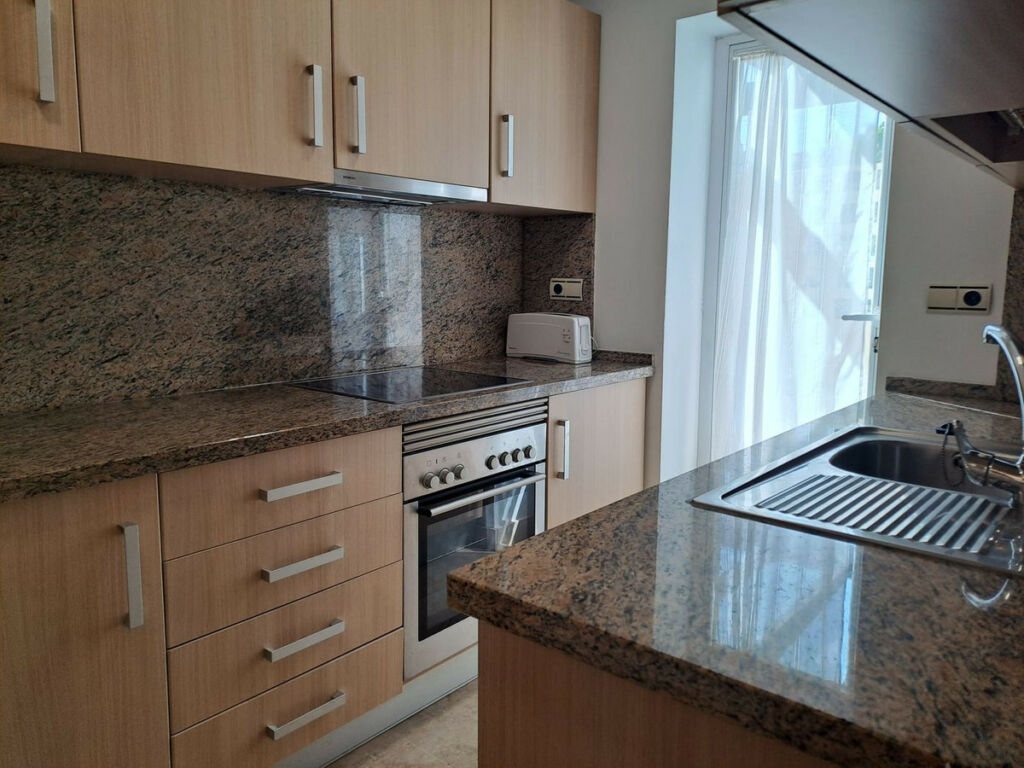 Middle Floor Apartment Estepona Málaga - image 19