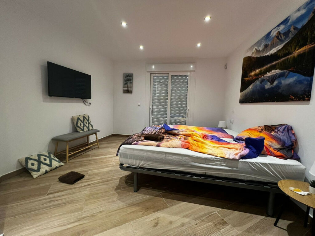 Detached Villa Estepona Málaga - image 17