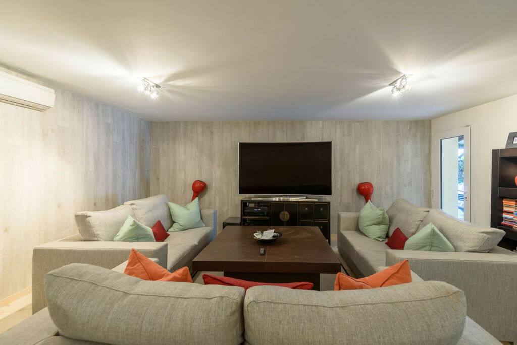 Detached Villa Los Monteros Málaga - image 16