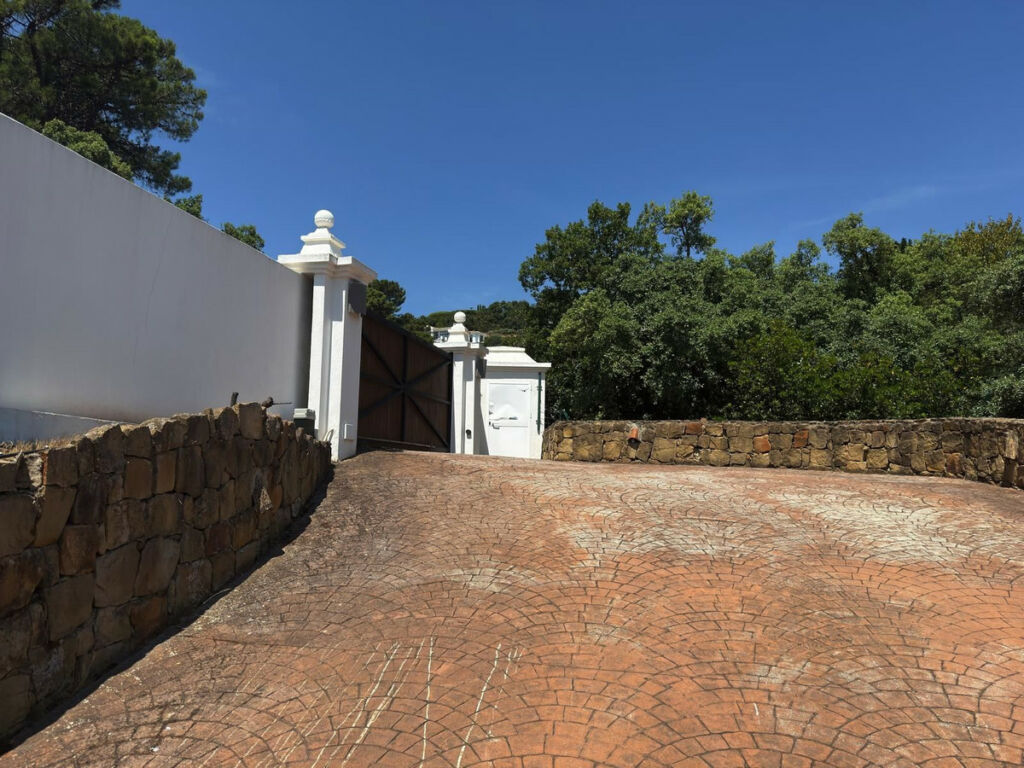 Detached Villa La Zagaleta Málaga - image 17