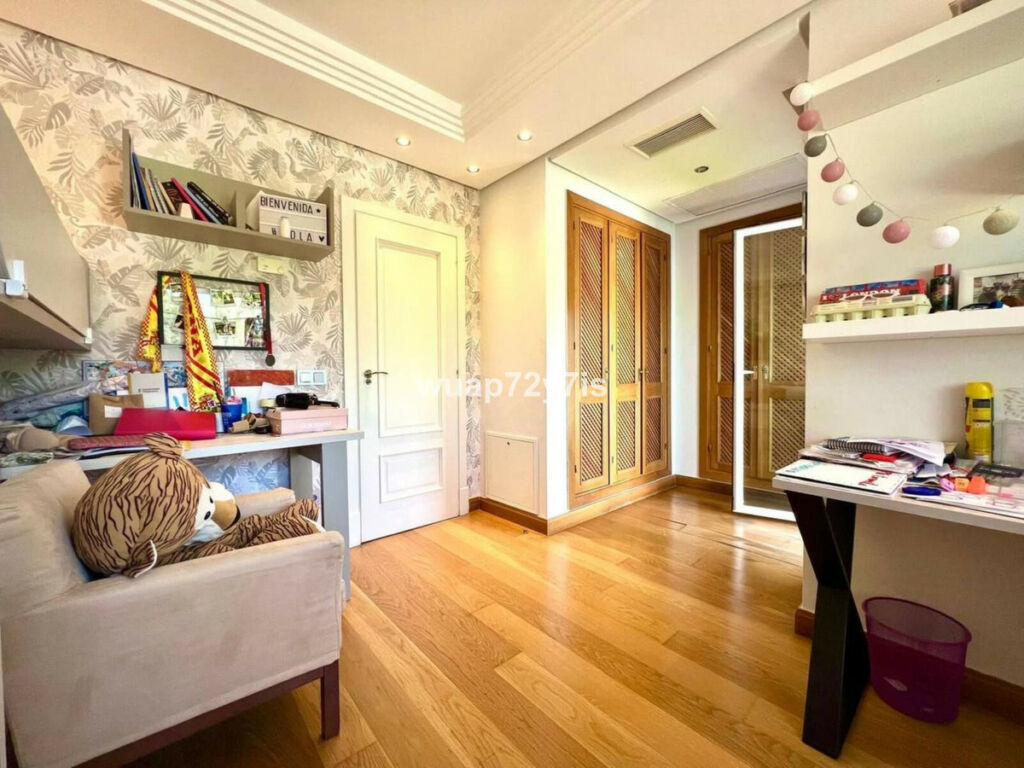 Townhouse Estepona Málaga - image 17