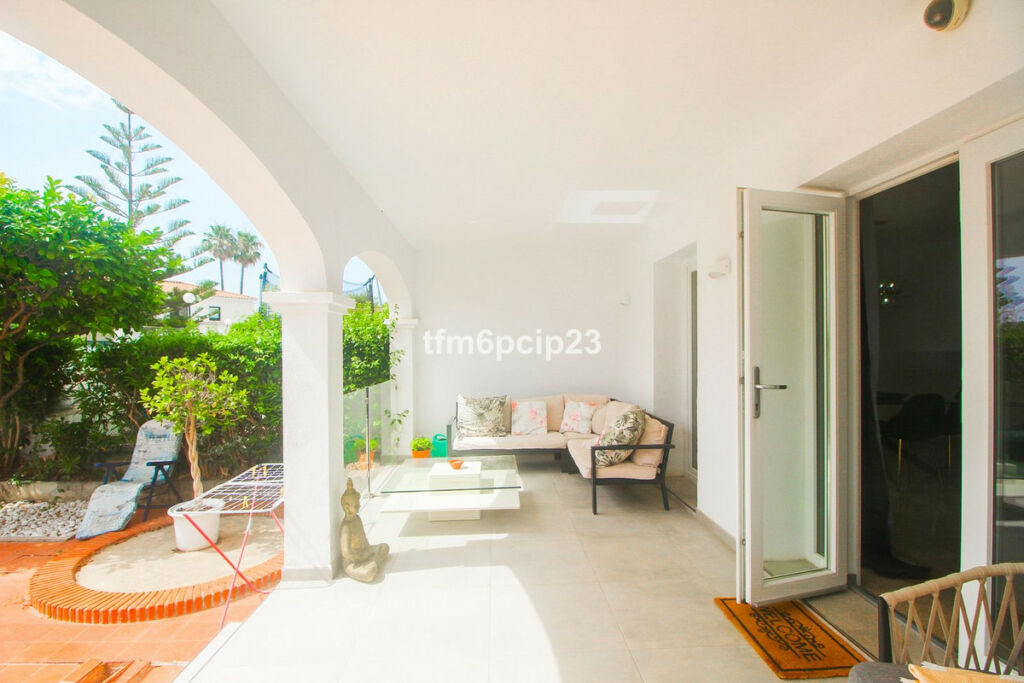 Semi-Detached House La Duquesa Málaga - image 17