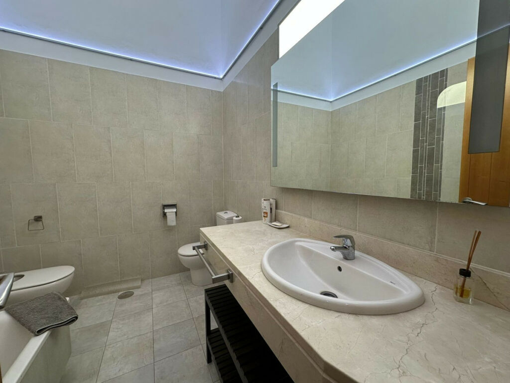 Townhouse Cancelada Málaga - image 18