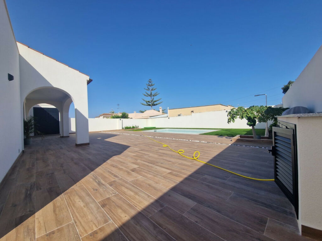 Detached Villa Los Balcones Alicante - image 18