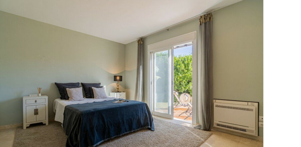 Detached Villa Sotogrande Cádiz - image 18