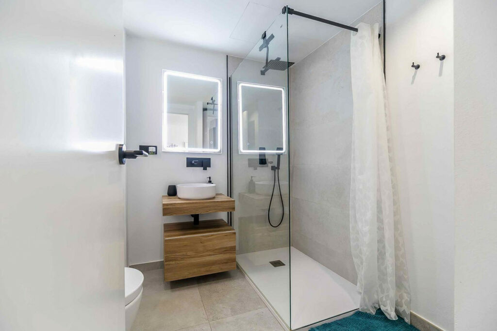 Middle Floor Apartment Fuengirola Málaga - image 18