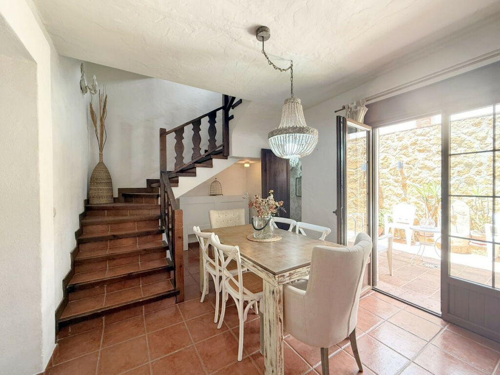Townhouse Guadiaro Cádiz - image 18