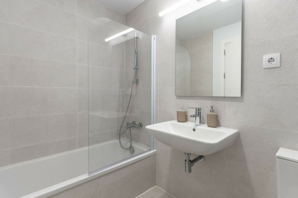 Middle Floor Apartment Estepona Málaga - image 19