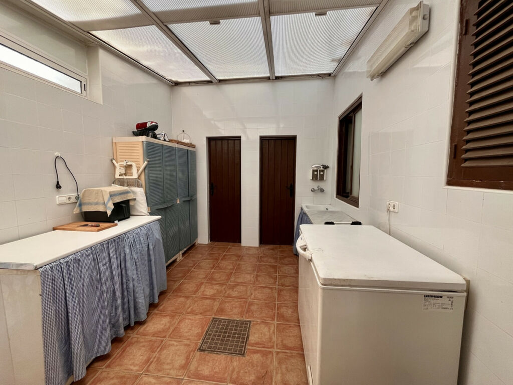 Detached Villa Cabo Roig Alicante - image 18