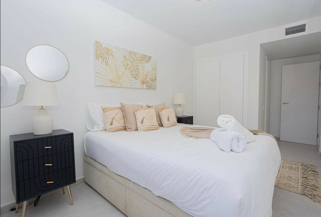 Townhouse Aloha Málaga - image 17