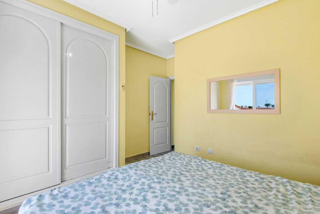Townhouse Dona Pepa Alicante - image 18