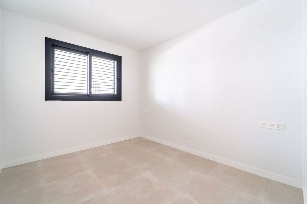 Middle Floor Apartment Fuengirola Málaga - image 18