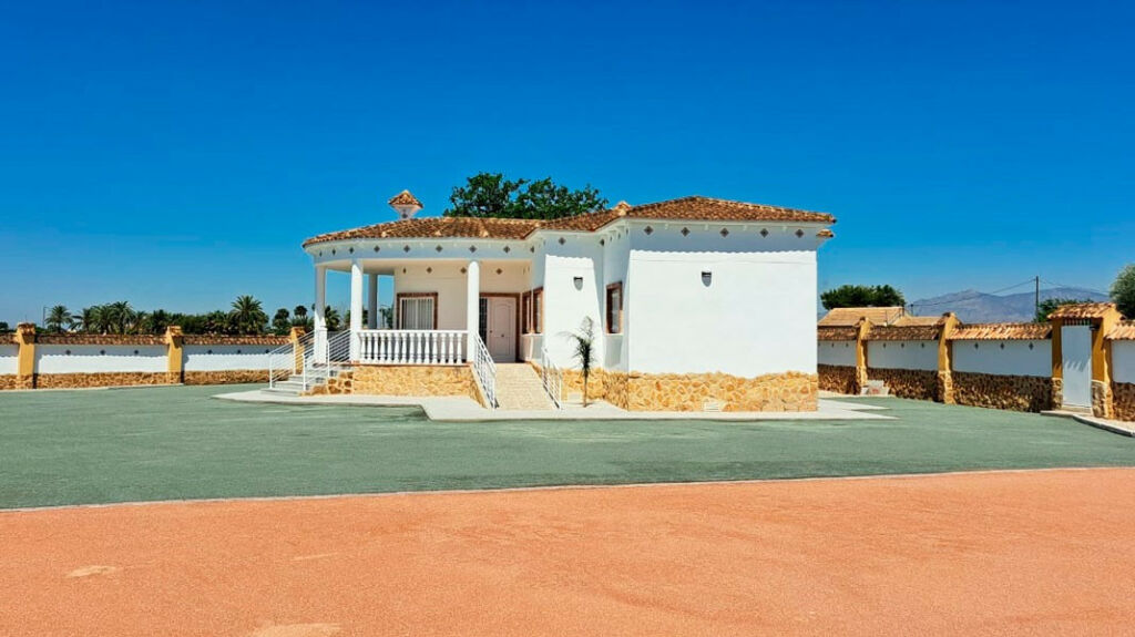 Detached Villa Catral Alicante - image 18