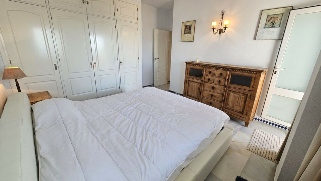 Top Floor Apartment Estepona Málaga - image 18
