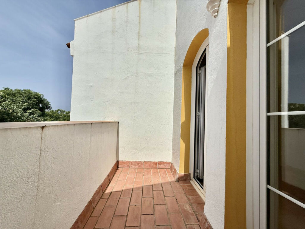 Townhouse Nueva Andalucía Málaga - image 18