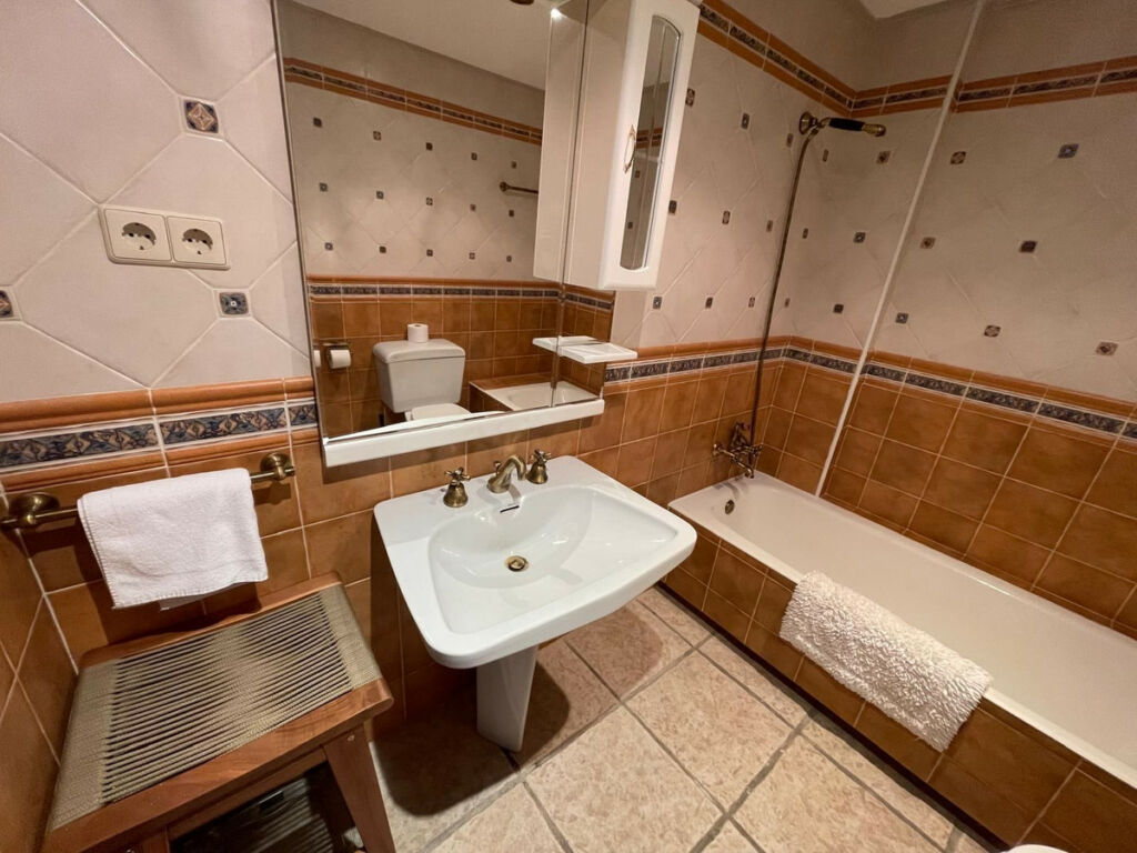 Ground Floor Apartment Puerto de Cabopino Málaga - image 18