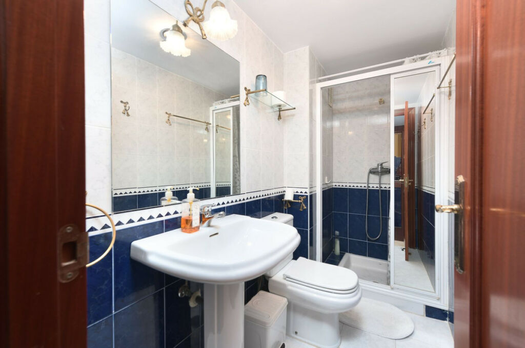 Middle Floor Apartment Marbella Málaga - image 18