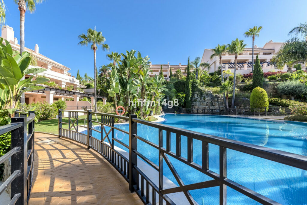Ground Floor Apartment Nueva Andalucía Málaga - image 18