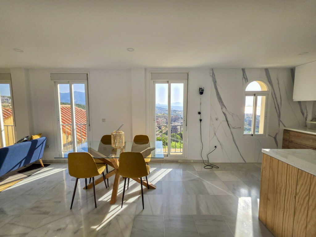 Penthouse Duplex La Duquesa Málaga - image 18