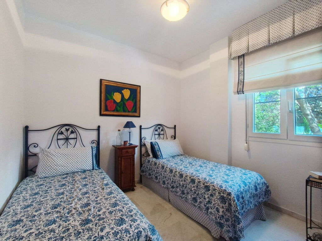 Middle Floor Apartment The Golden Mile Málaga - image 18
