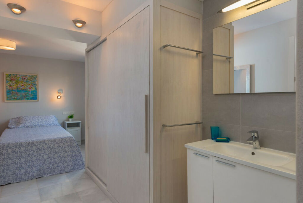 Semi-Detached House Estepona Málaga - image 18