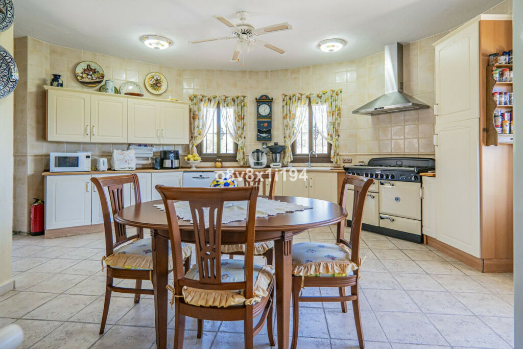 Detached Villa Cártama Málaga - image 18