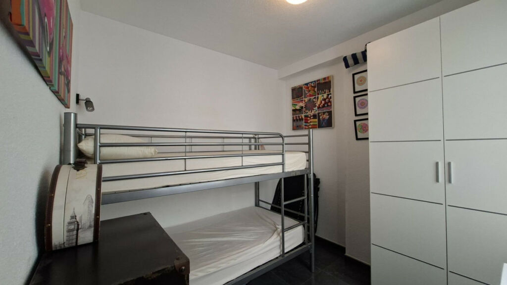 Middle Floor Apartment Torrevieja Alicante - image 18