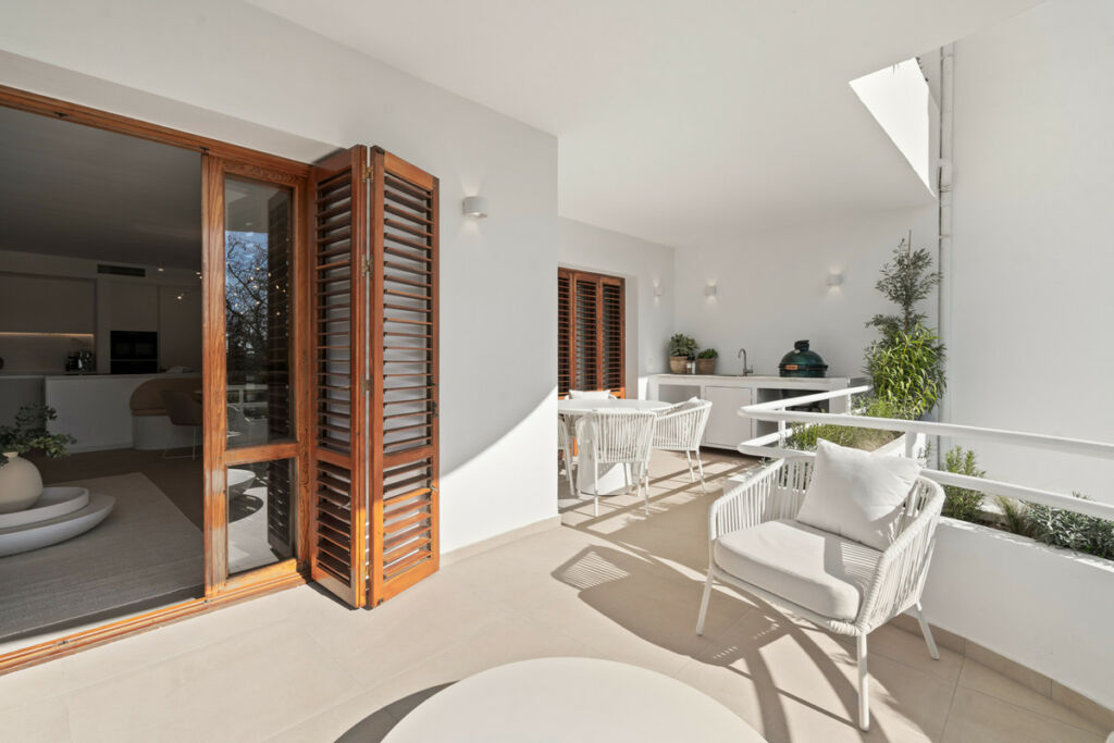Middle Floor Apartment Nueva Andalucía Málaga - image 18