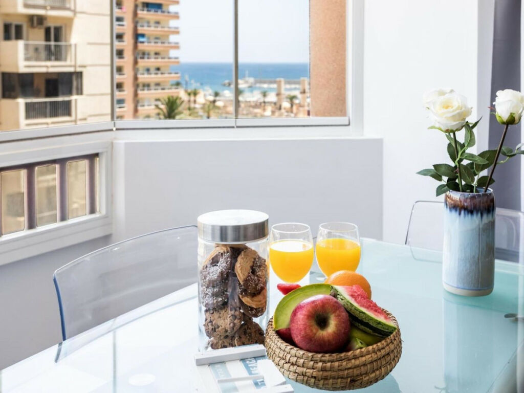 Middle Floor Apartment Fuengirola Málaga - image 18