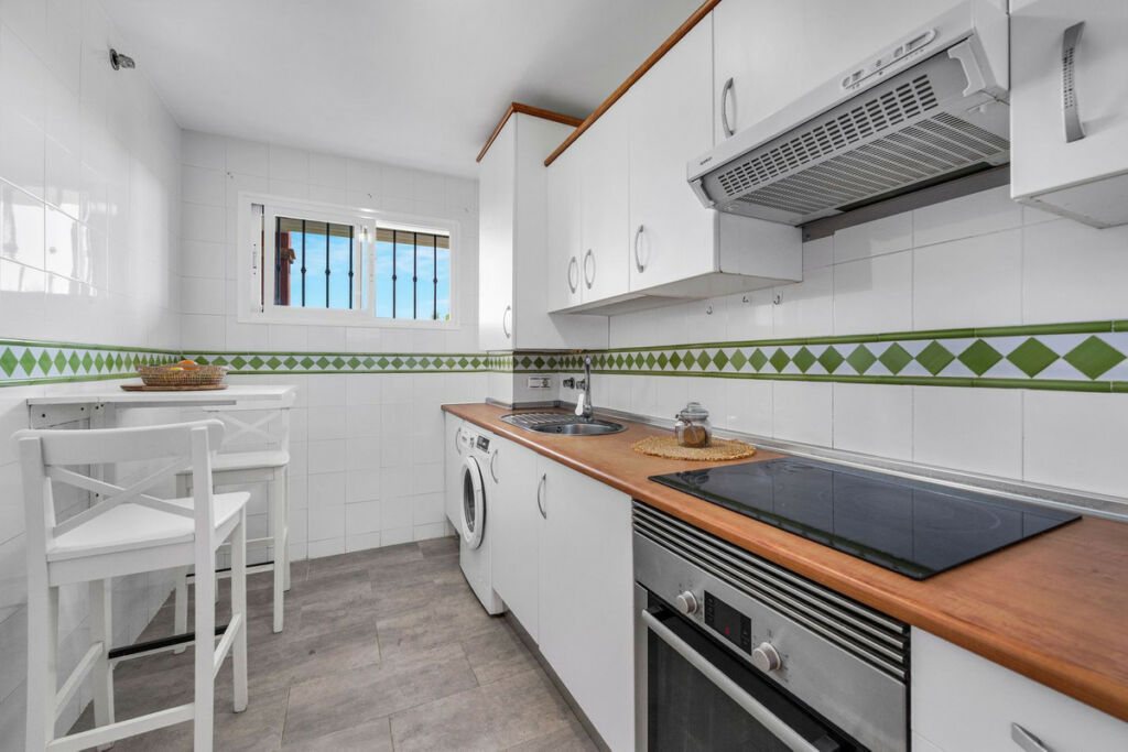 Middle Floor Apartment Riviera del Sol Málaga - image 18