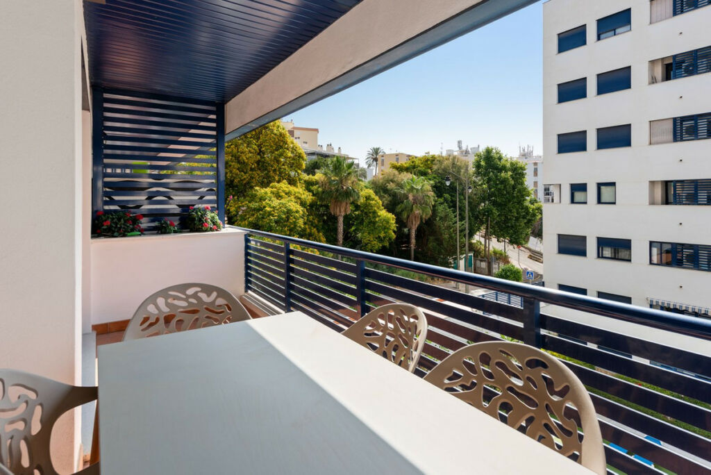 Middle Floor Apartment Estepona Málaga - image 19