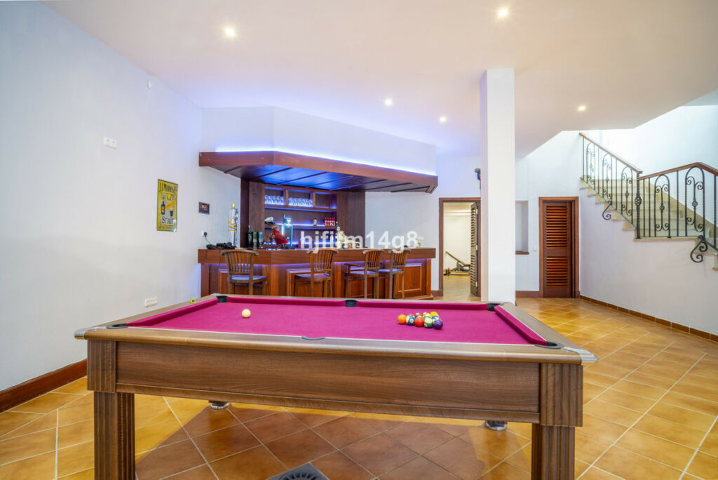 Townhouse Nueva Andalucía Málaga - image 18