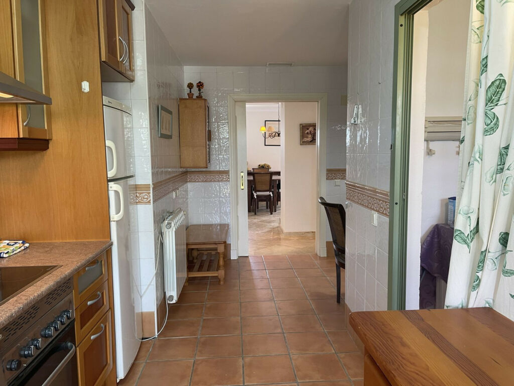 Middle Floor Apartment La Alcaidesa Cádiz - image 18