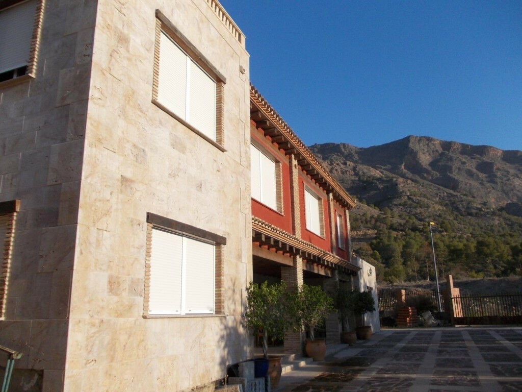 Detached Villa Orihuela Alicante - image 18