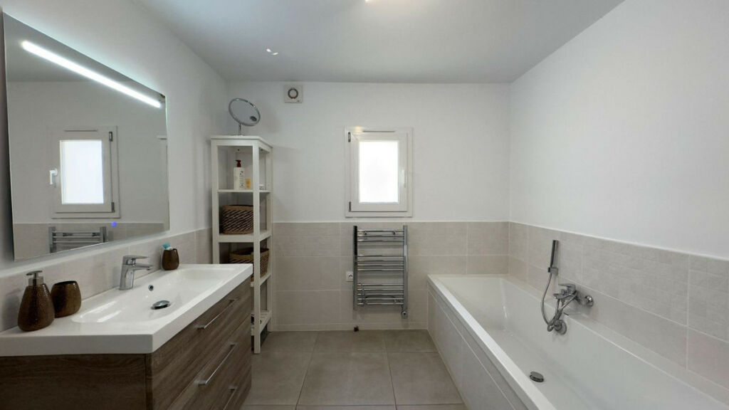 Detached Villa San Pedro de Alcántara Málaga - image 18