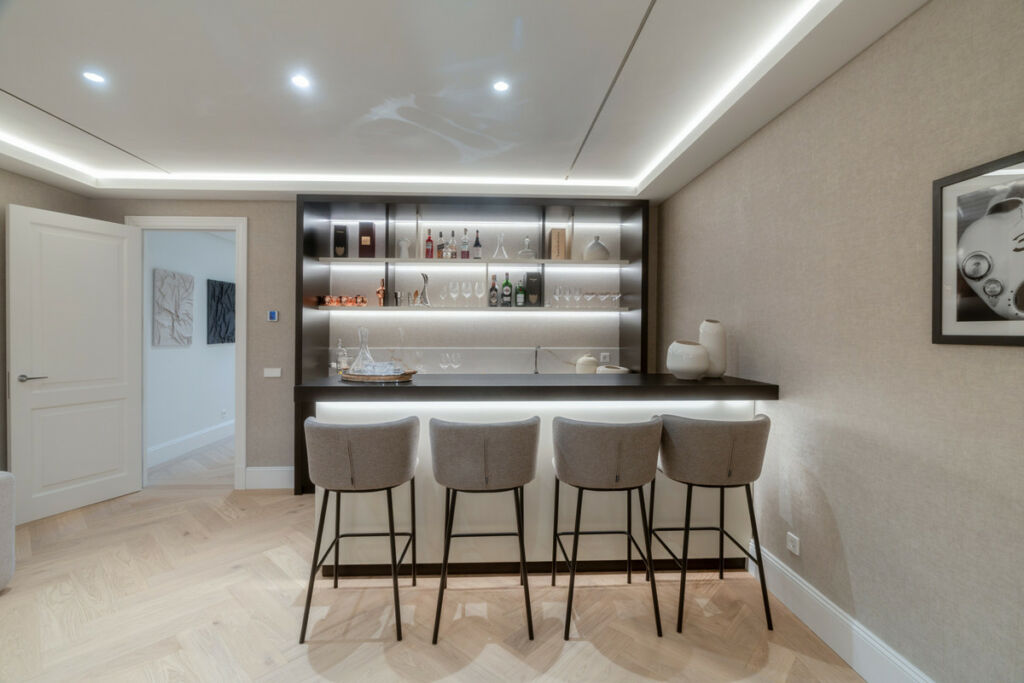 Detached Villa Nueva Andalucía Málaga - image 18