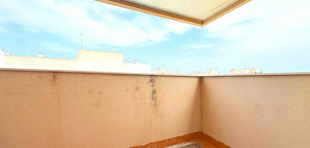 Middle Floor Apartment Torrevieja Alicante - image 18