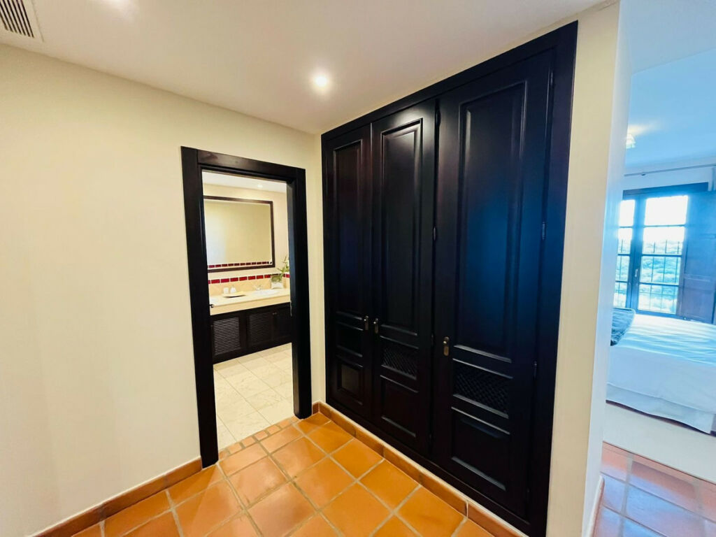 Semi-Detached House Sotogrande Cádiz - image 18