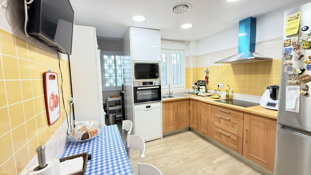 Ground Floor Apartment Estepona Málaga - image 20