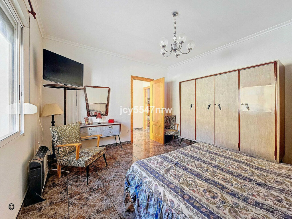 Townhouse Pinoso Alicante - image 18